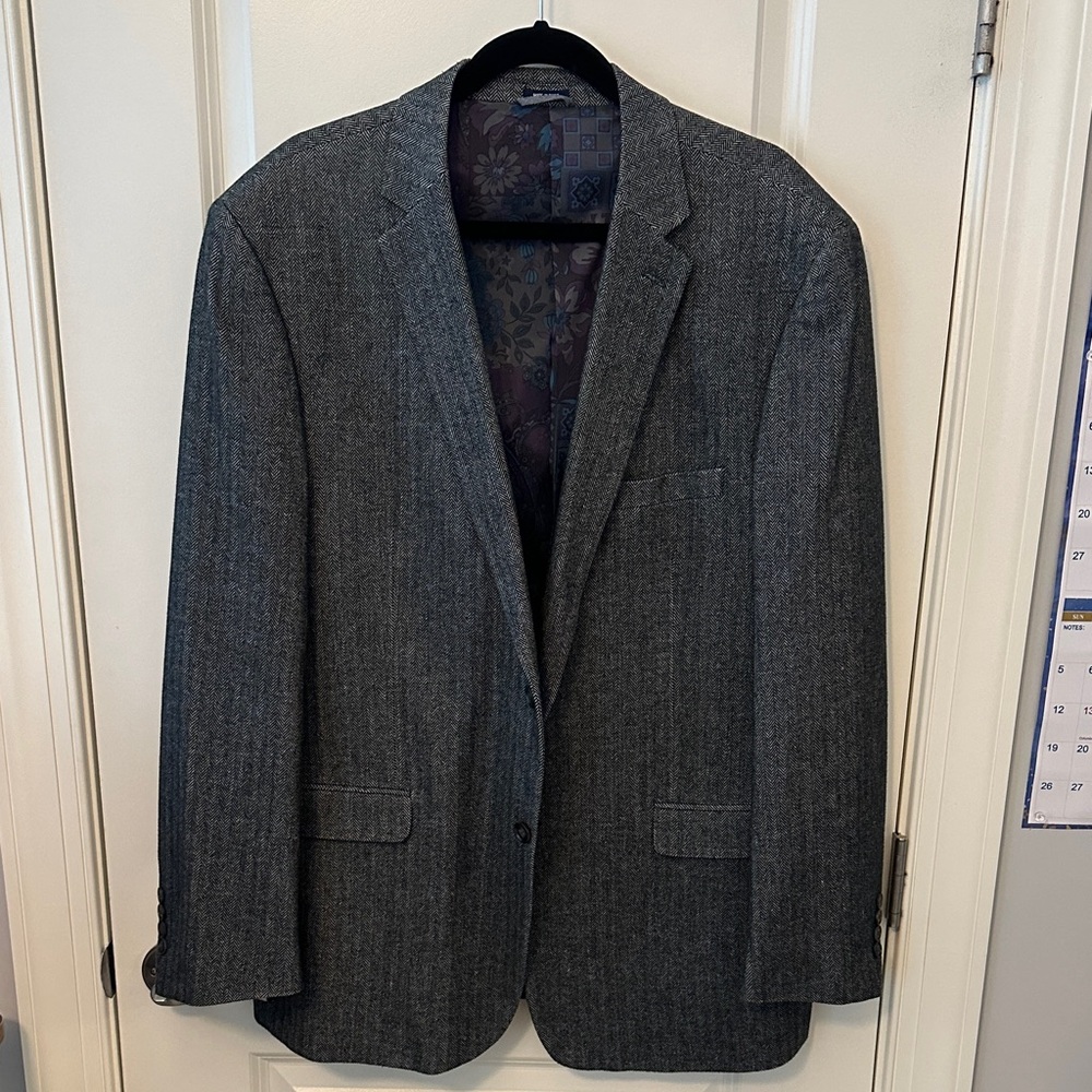 Crown & Ivy Charcoal Blazer